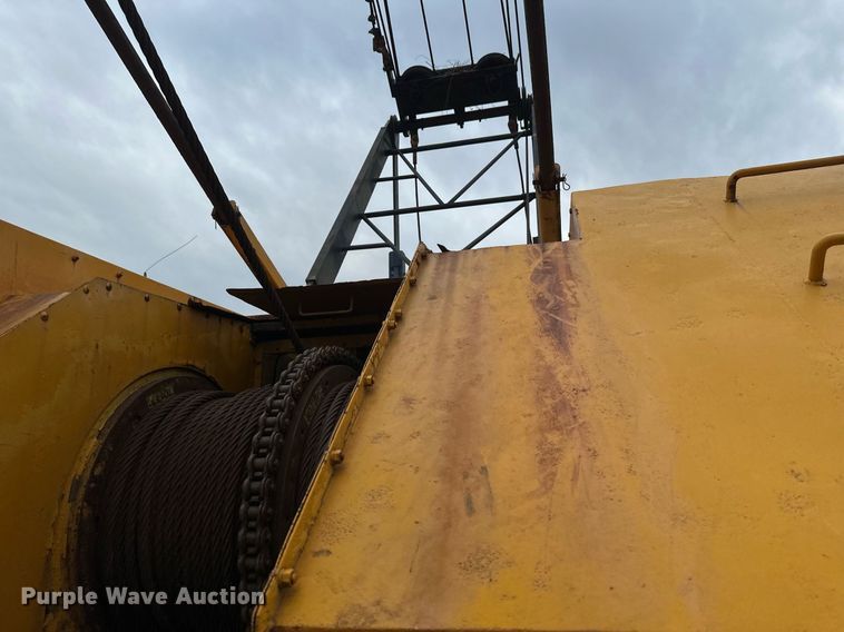 image for item EN3028 1986 American 7450 crane