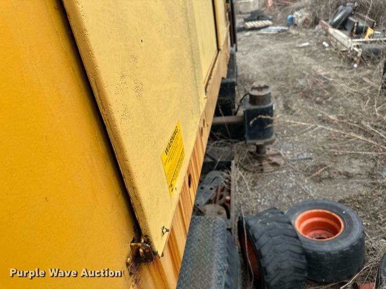 image for item EN3028 1986 American 7450 crane