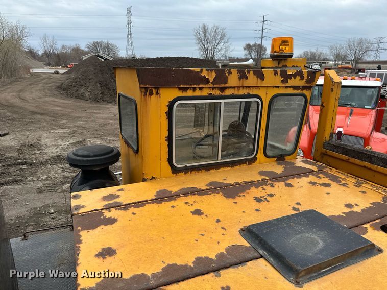 image for item EN3028 1986 American 7450 crane