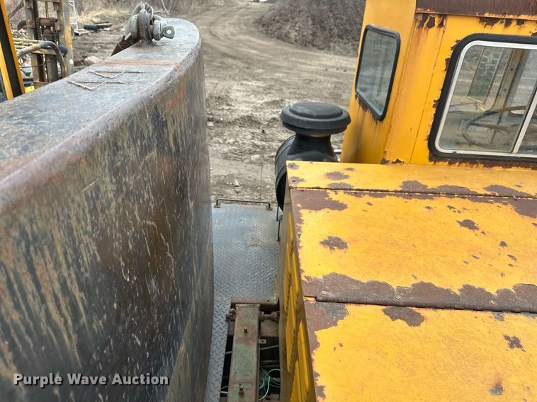 image for item EN3028 1986 American 7450 crane