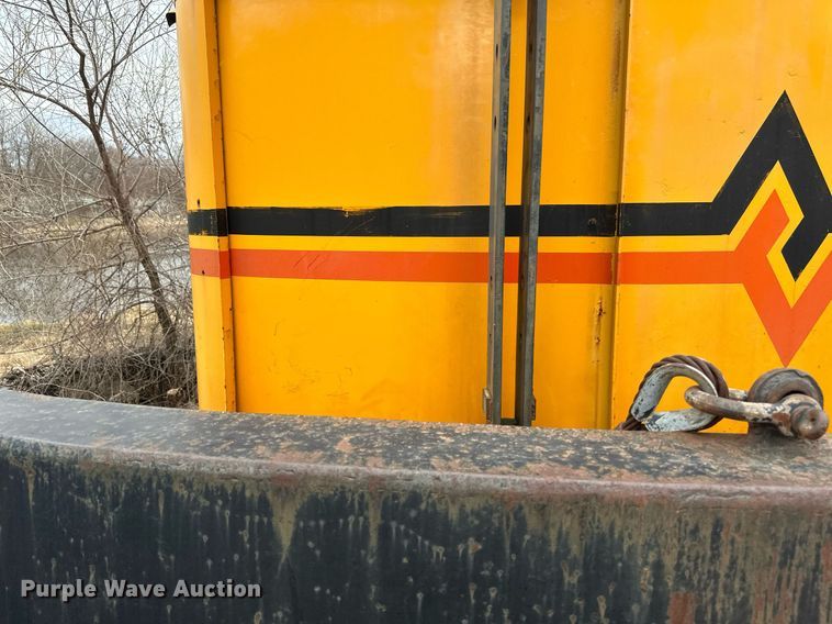 image for item EN3028 1986 American 7450 crane