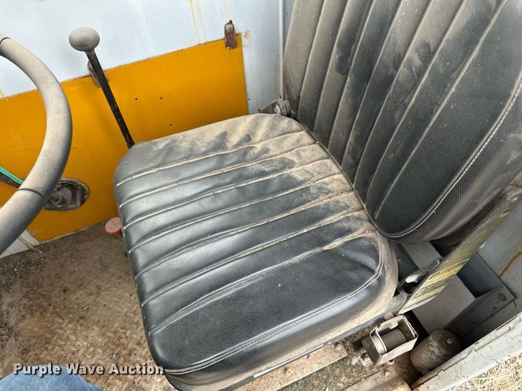 image for item EN3028 1986 American 7450 crane