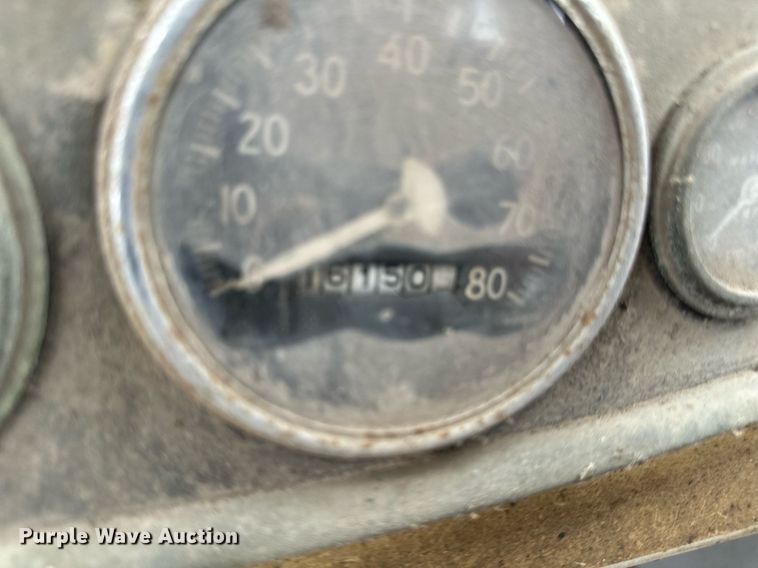 image for item EN3028 1986 American 7450 crane