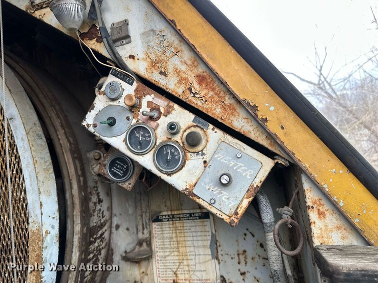 image for item EN3028 1986 American 7450 crane