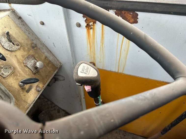 image for item EN3028 1986 American 7450 crane