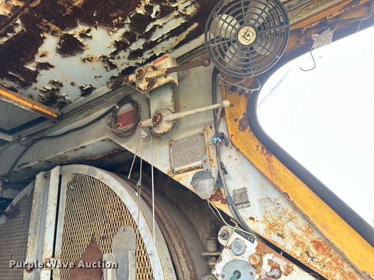 image for item EN3028 1986 American 7450 crane