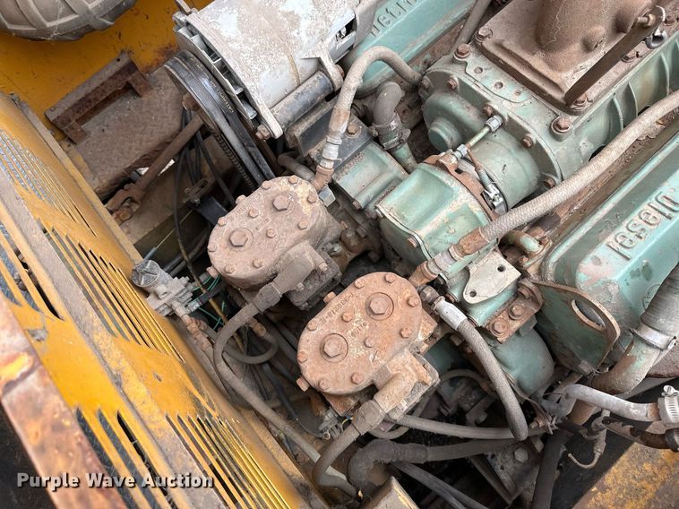 image for item EN3028 1986 American 7450 crane