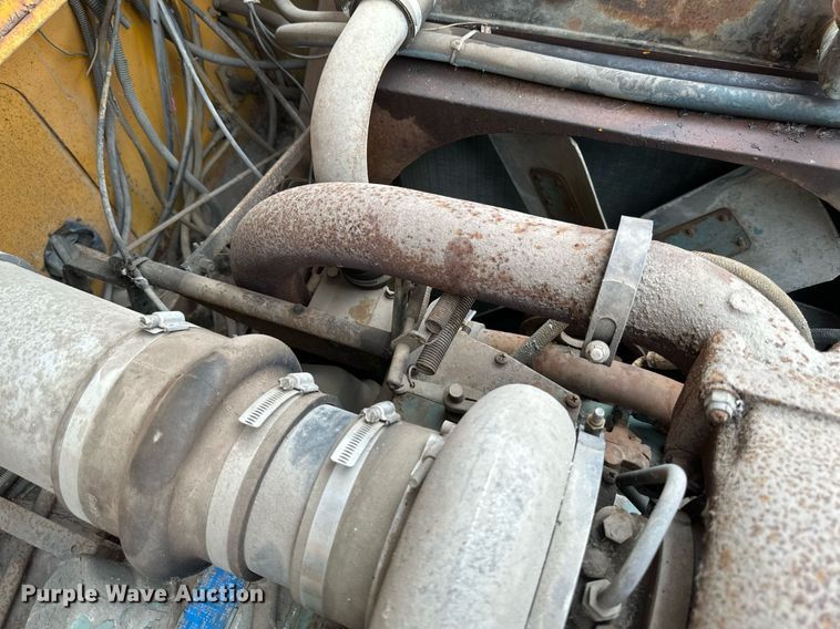 image for item EN3028 1986 American 7450 crane