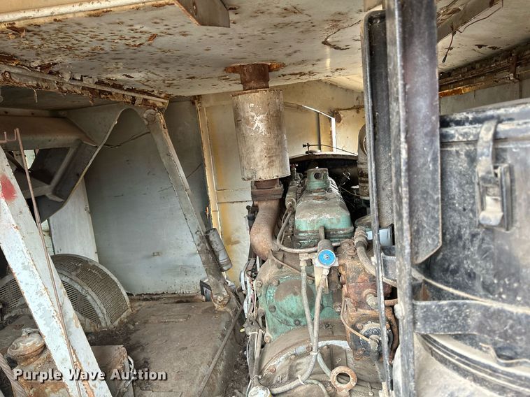 image for item EN3028 1986 American 7450 crane