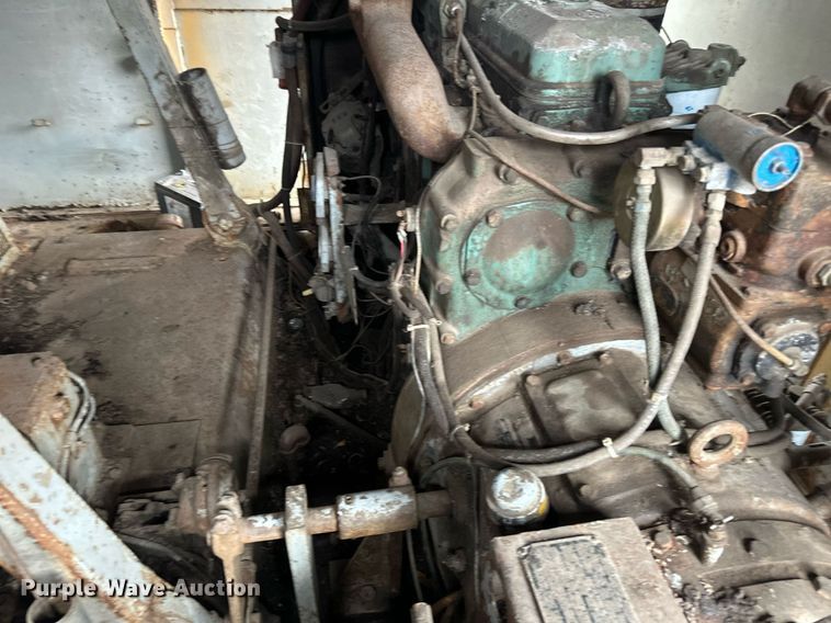 image for item EN3028 1986 American 7450 crane