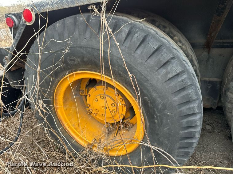 image for item EN3028 1986 American 7450 crane