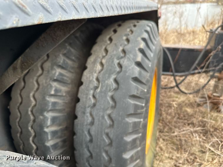 image for item EN3028 1986 American 7450 crane