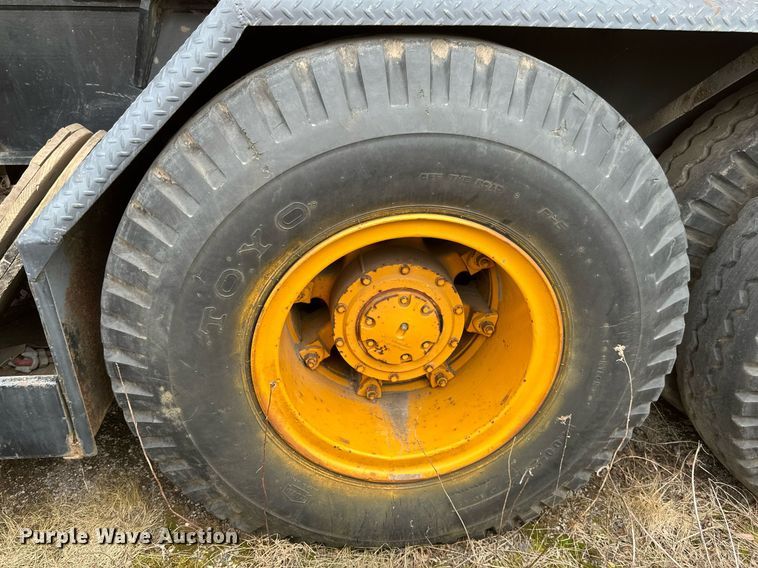 image for item EN3028 1986 American 7450 crane