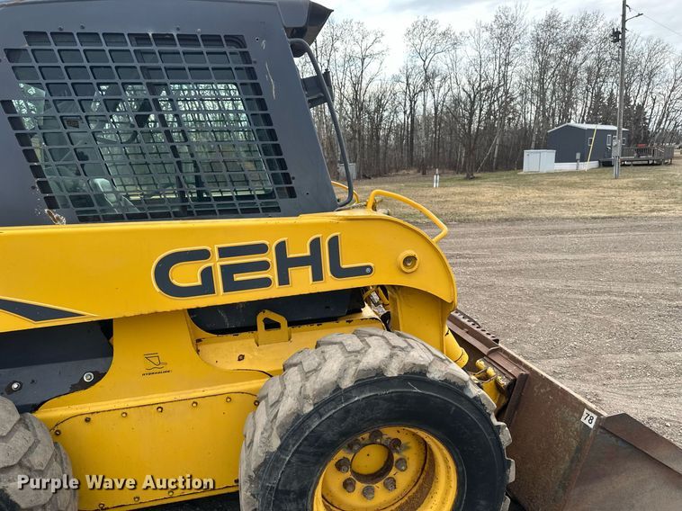 image for item EN3030 2005 Gehl 7810 skid steer loader