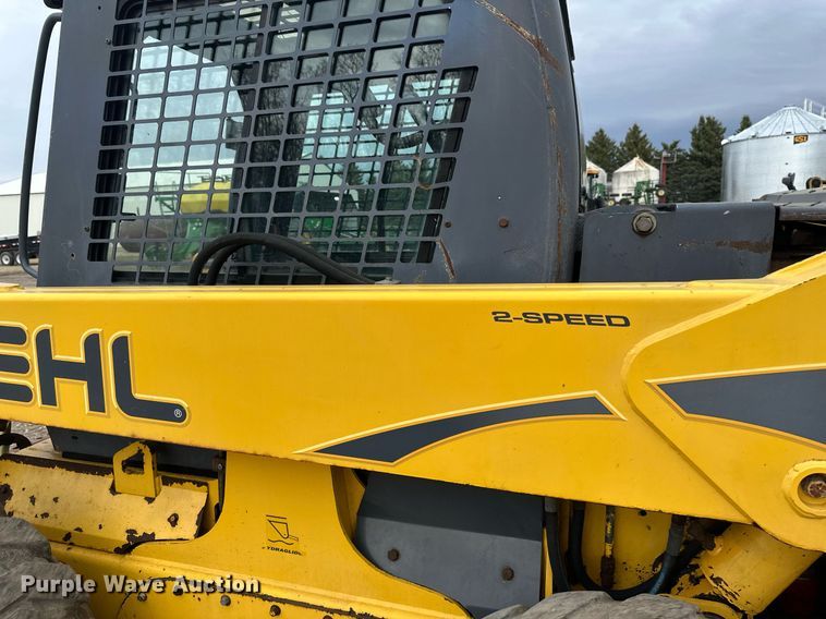 image for item EN3030 2005 Gehl 7810 skid steer loader