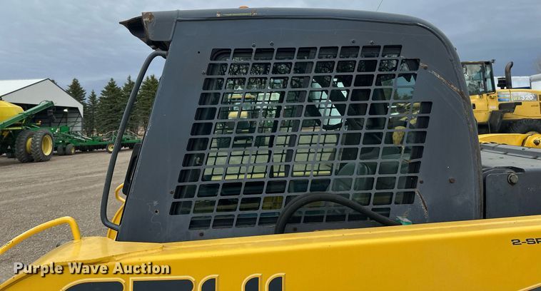 image for item EN3030 2005 Gehl 7810 skid steer loader