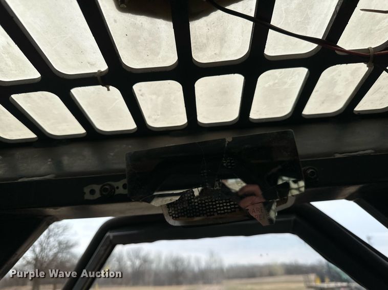 image for item EN3030 2005 Gehl 7810 skid steer loader