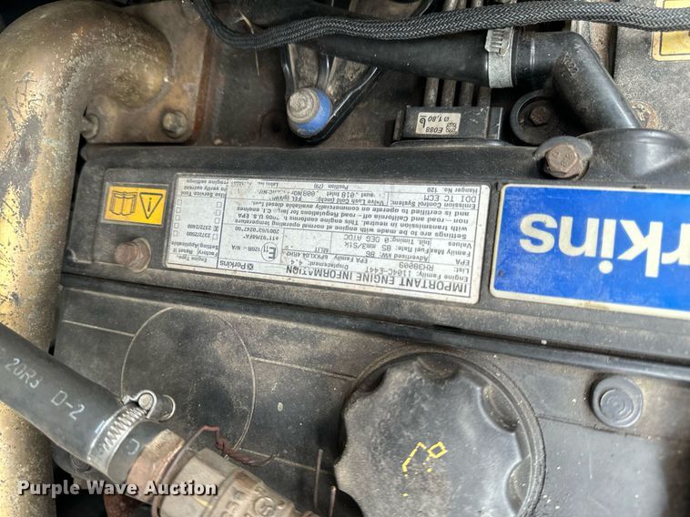 image for item EN3030 2005 Gehl 7810 skid steer loader