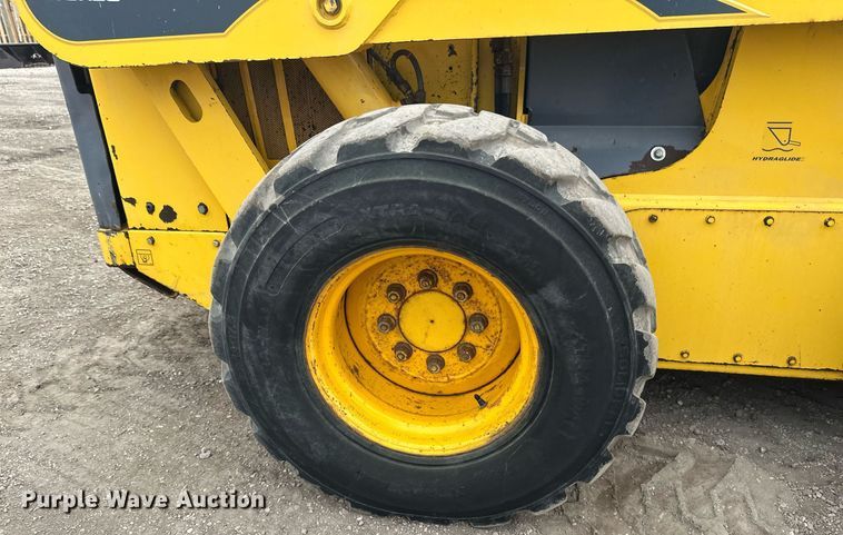 image for item EN3030 2005 Gehl 7810 skid steer loader