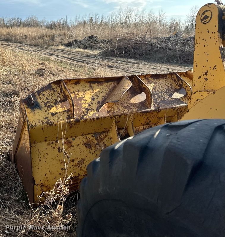 image for item EN3031 1991 Komatsu WA250-1L wheel loader