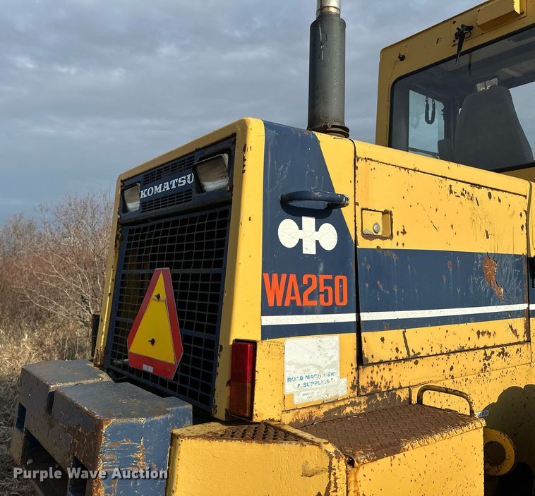 image for item EN3031 1991 Komatsu WA250-1L wheel loader