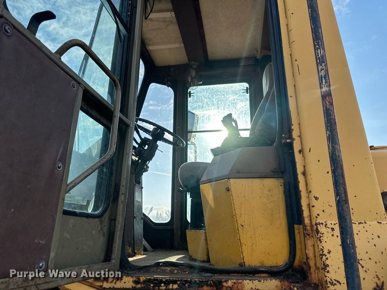 image for item EN3031 1991 Komatsu WA250-1L wheel loader