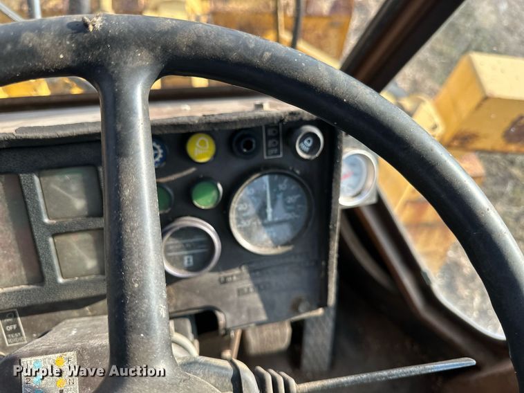 image for item EN3031 1991 Komatsu WA250-1L wheel loader