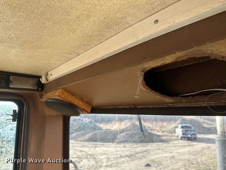 image for item EN3031 1991 Komatsu WA250-1L wheel loader