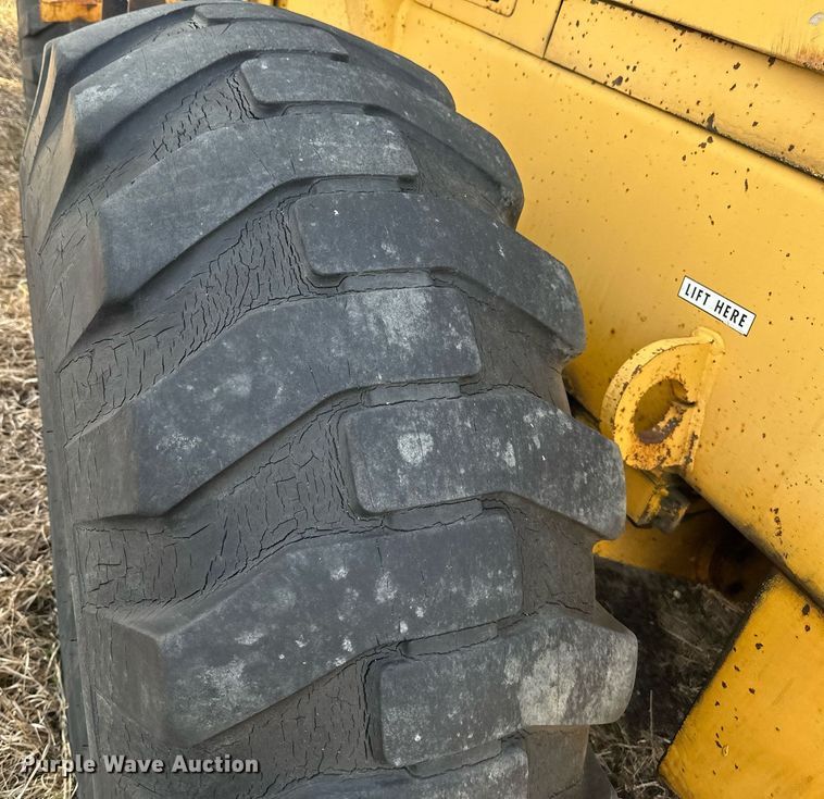 image for item EN3031 1991 Komatsu WA250-1L wheel loader