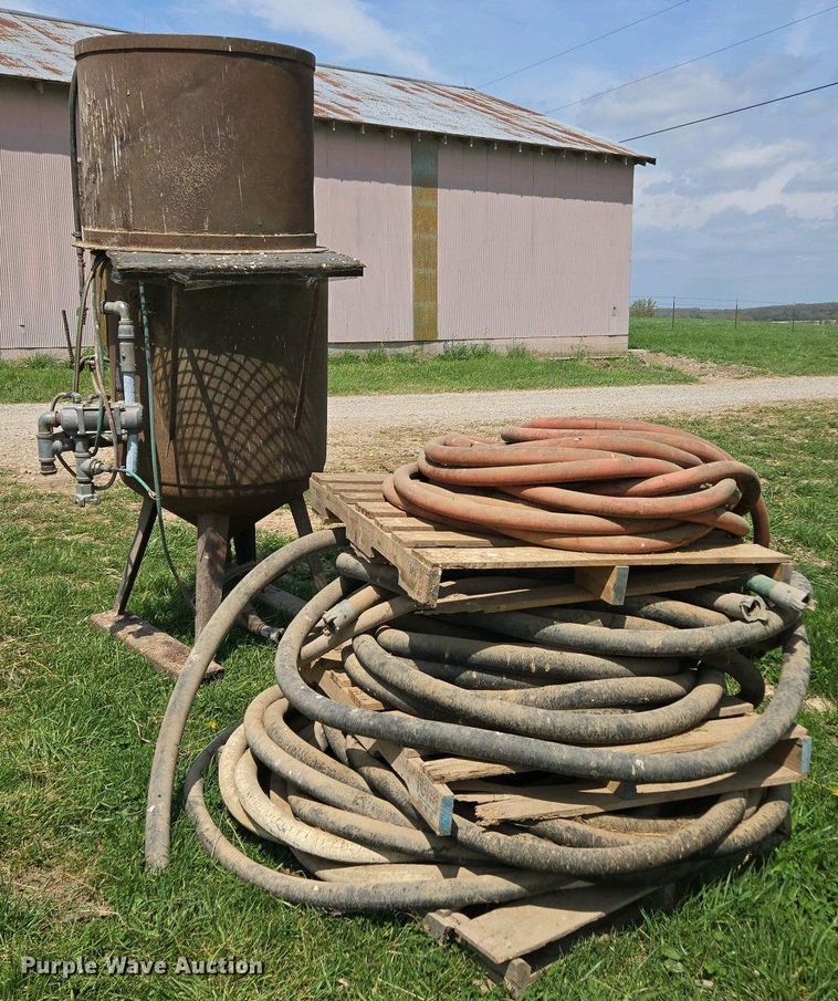 image for item EN3579 Clemco sandblaster