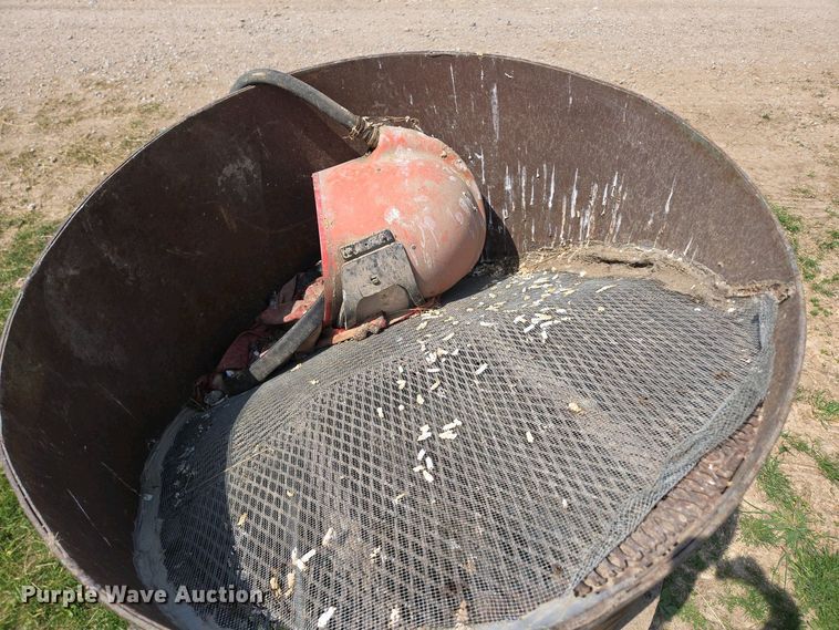 image for item EN3579 Clemco sandblaster