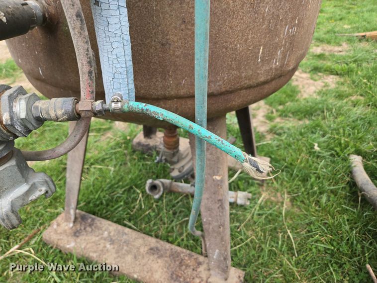 image for item EN3579 Clemco sandblaster