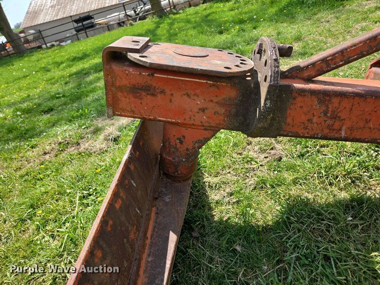 image for item EN3580 6' W skid steer blade