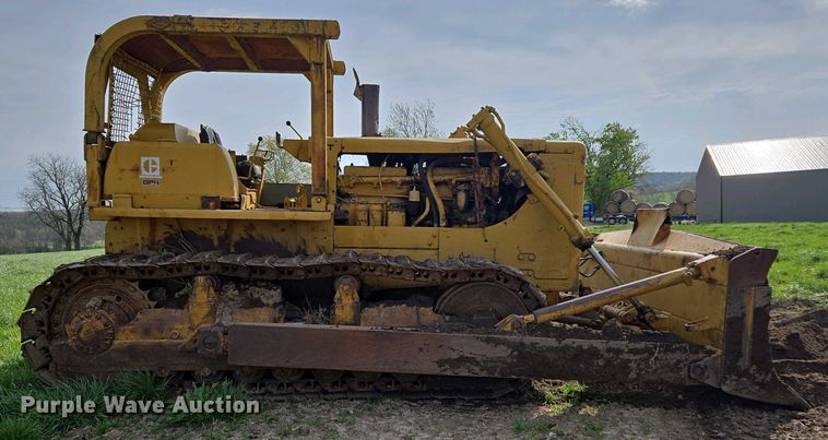 image for item EN3581 1966 Caterpillar D8H dozer