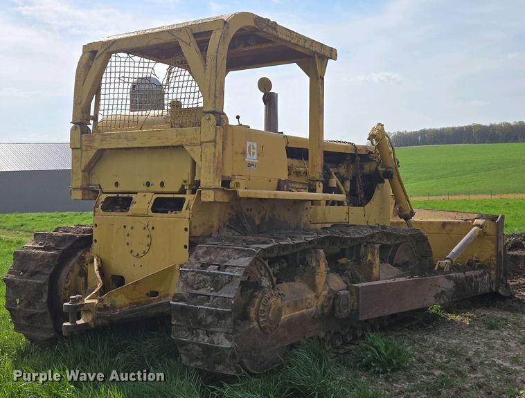 image for item EN3581 1966 Caterpillar D8H dozer
