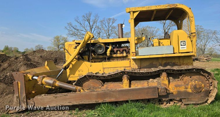 image for item EN3581 1966 Caterpillar D8H dozer