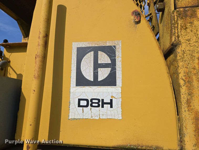 image for item EN3581 1966 Caterpillar D8H dozer