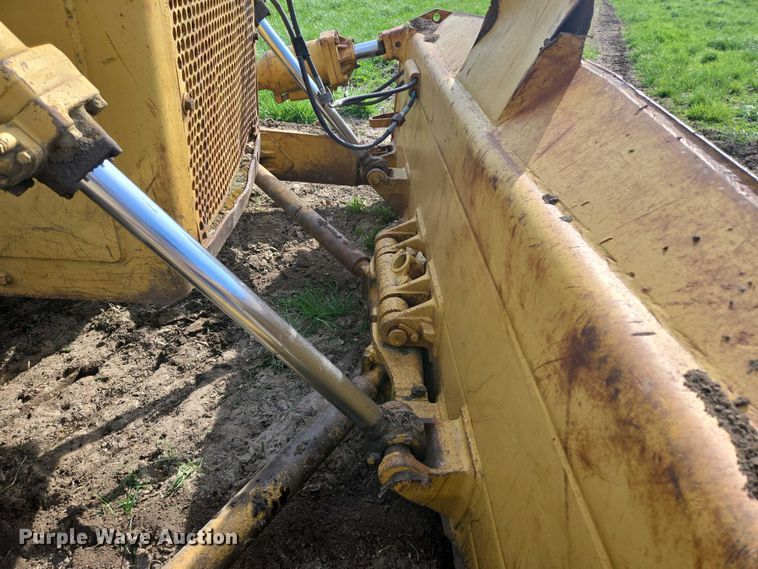 image for item EN3581 1966 Caterpillar D8H dozer