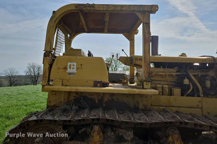 image for item EN3581 1966 Caterpillar D8H dozer