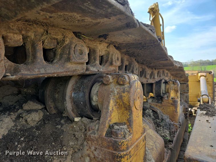 image for item EN3581 1966 Caterpillar D8H dozer