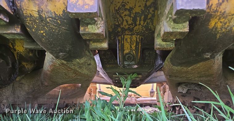 image for item EN3581 1966 Caterpillar D8H dozer