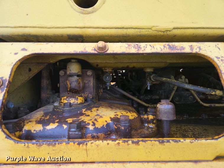 image for item EN3581 1966 Caterpillar D8H dozer