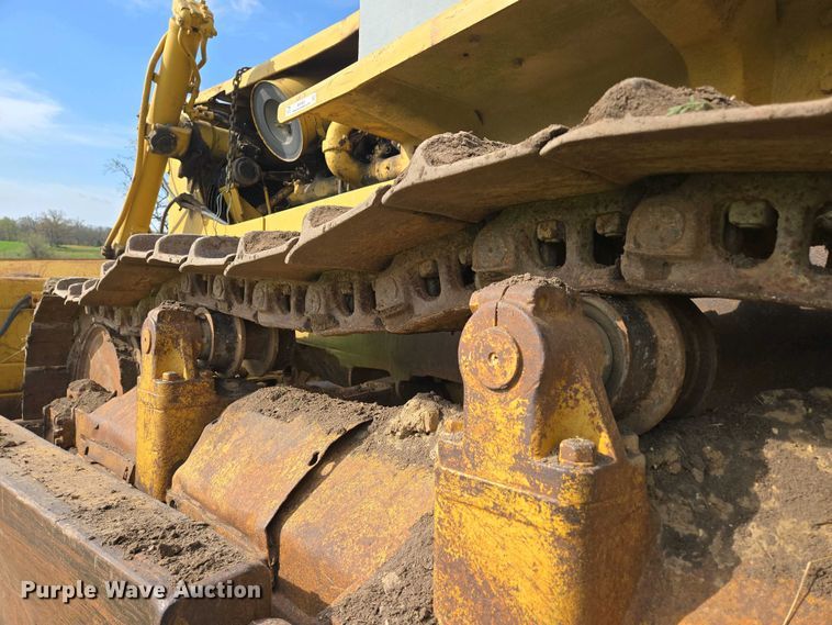 image for item EN3581 1966 Caterpillar D8H dozer