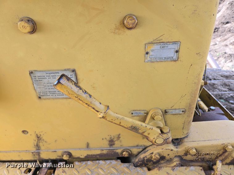 image for item EN3581 1966 Caterpillar D8H dozer