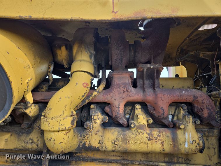 image for item EN3581 1966 Caterpillar D8H dozer
