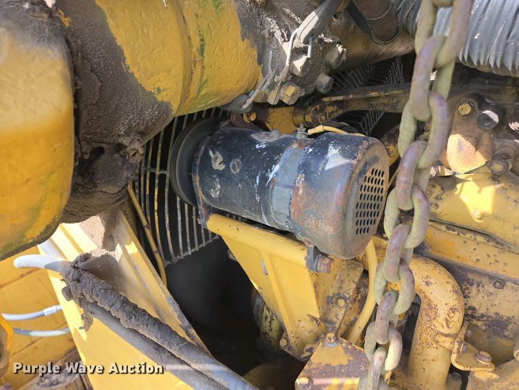 image for item EN3581 1966 Caterpillar D8H dozer