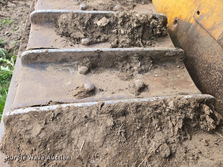 image for item EN3581 1966 Caterpillar D8H dozer