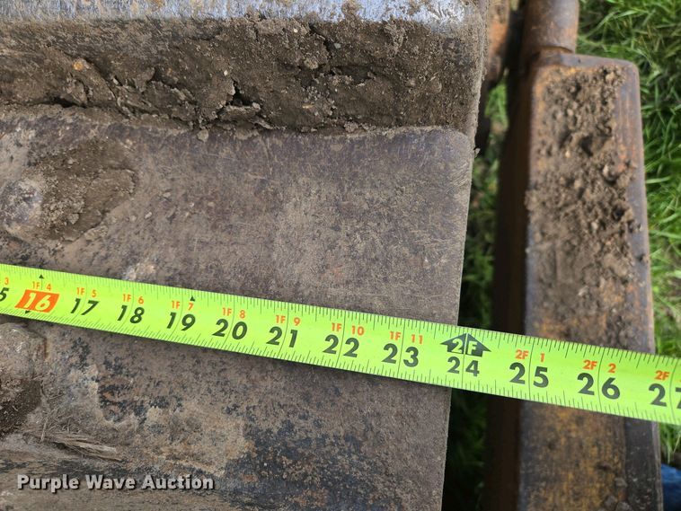 image for item EN3581 1966 Caterpillar D8H dozer