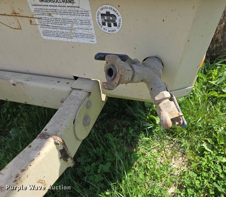 image for item EN3584 Ingersoll-Rand P185WJD air compressor
