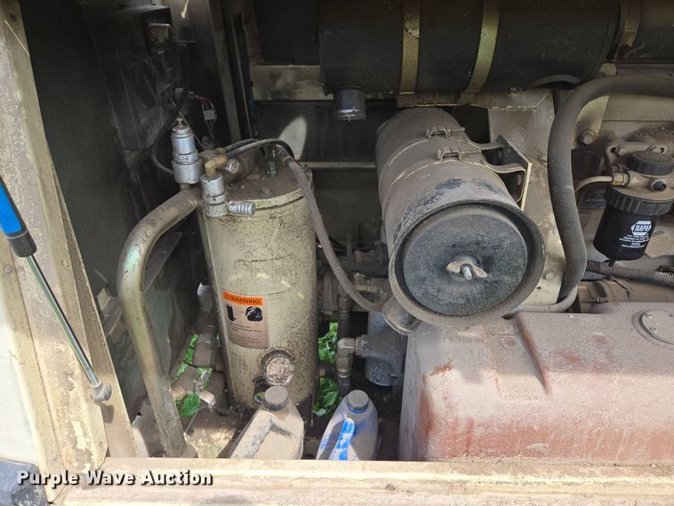 image for item EN3584 Ingersoll-Rand P185WJD air compressor